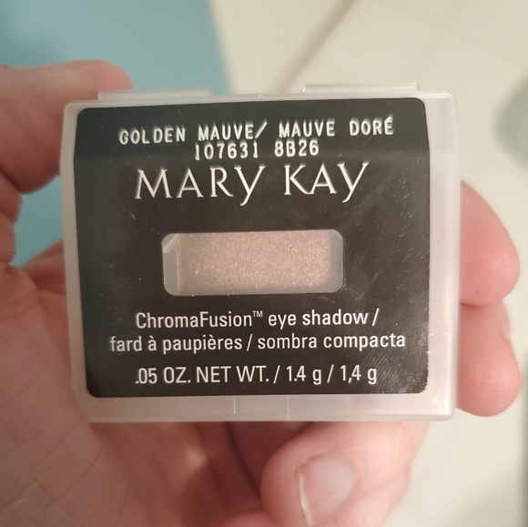 Mary Kay Other - NEW! NEVER USED! Mary kay eyeshadow